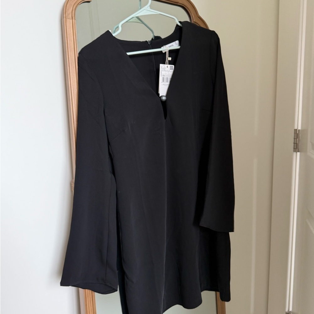Elegant Black Long Sleeve Dress